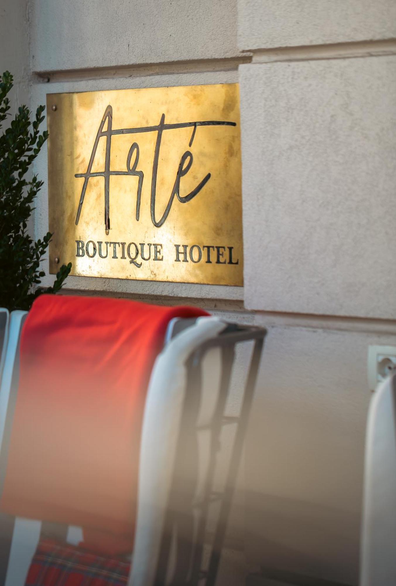 Arte Boutique Hotel Tirana Exterior photo