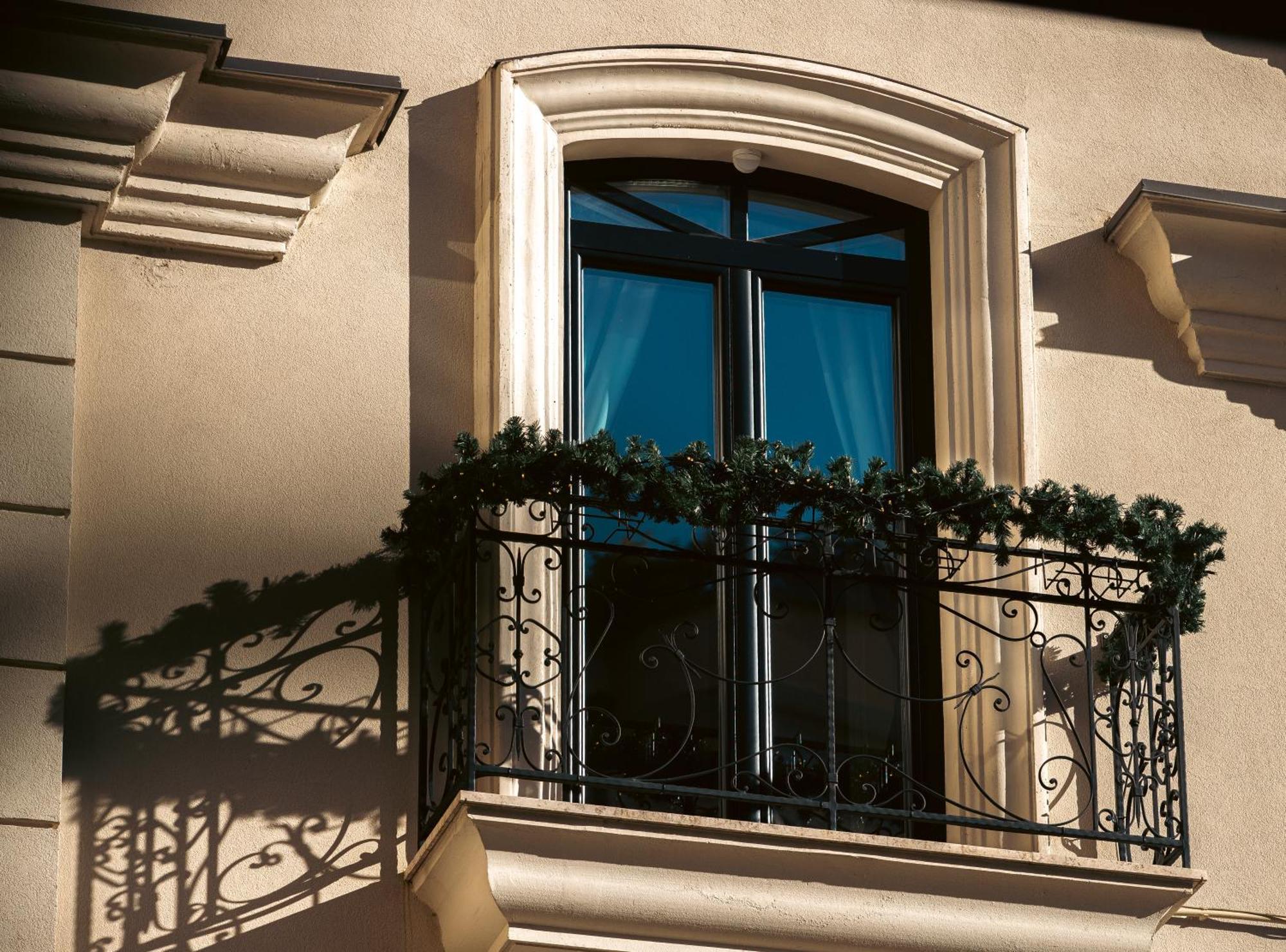 Arte Boutique Hotel Tirana Exterior photo
