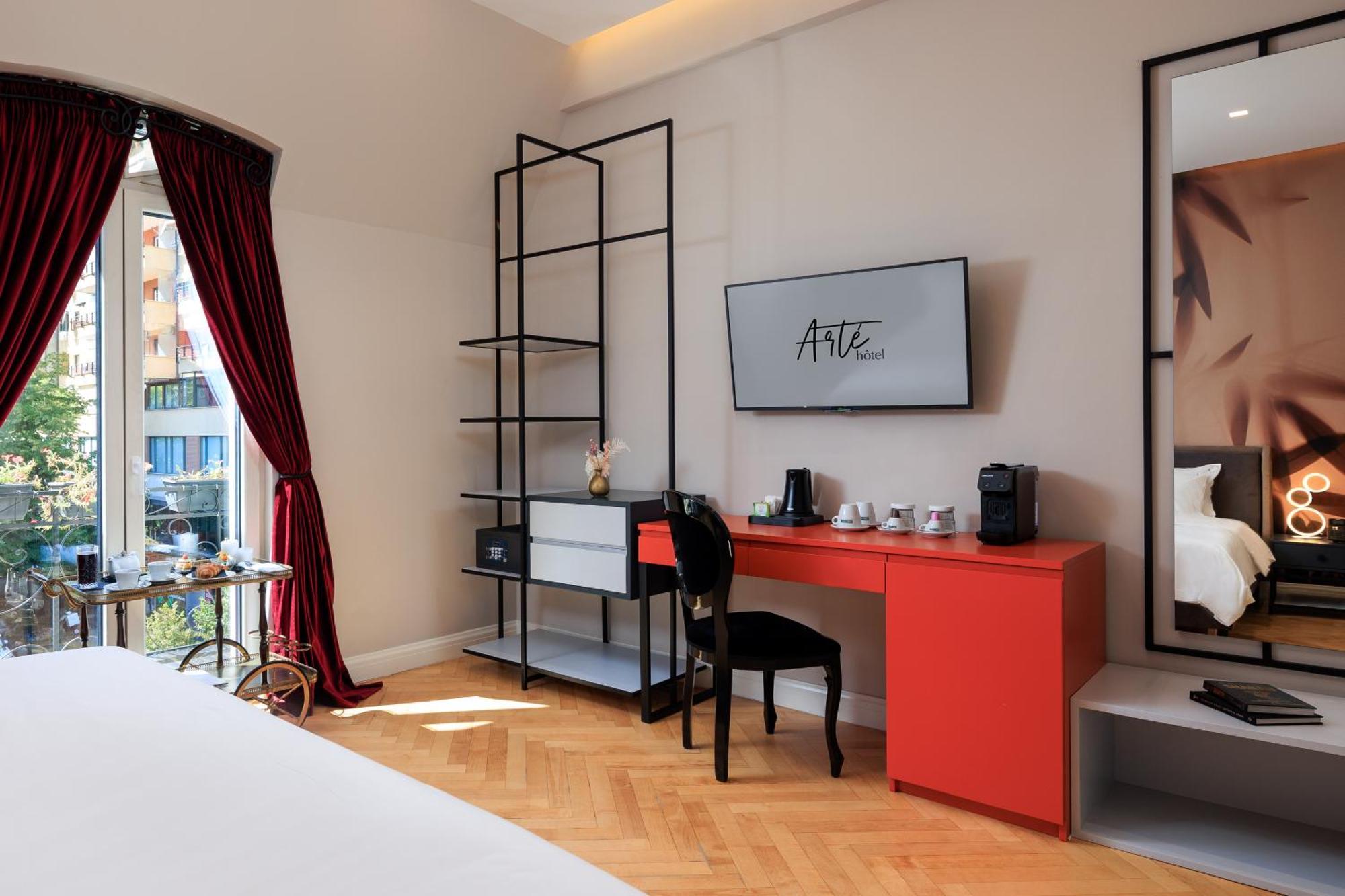 Arte Boutique Hotel Tirana Exterior photo