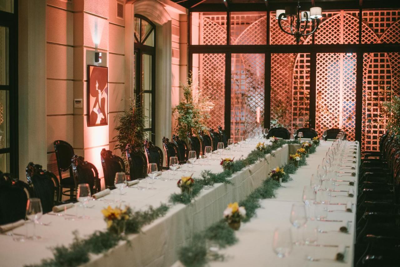Arte Boutique Hotel Tirana Exterior photo